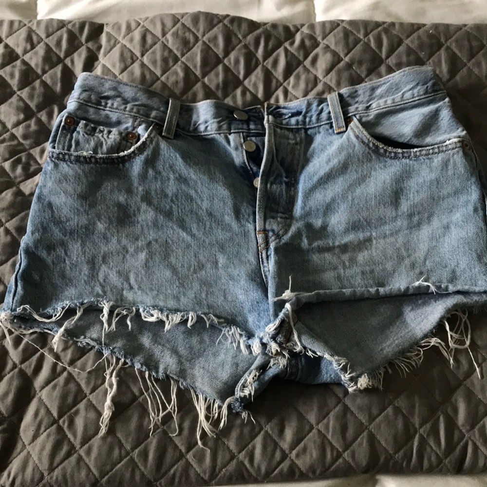 501 Levi shorts